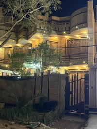 _فرصة استثمارية تجارية راقية جدا ..... بيت للبيع ٣١٢متر vip على الشارع...