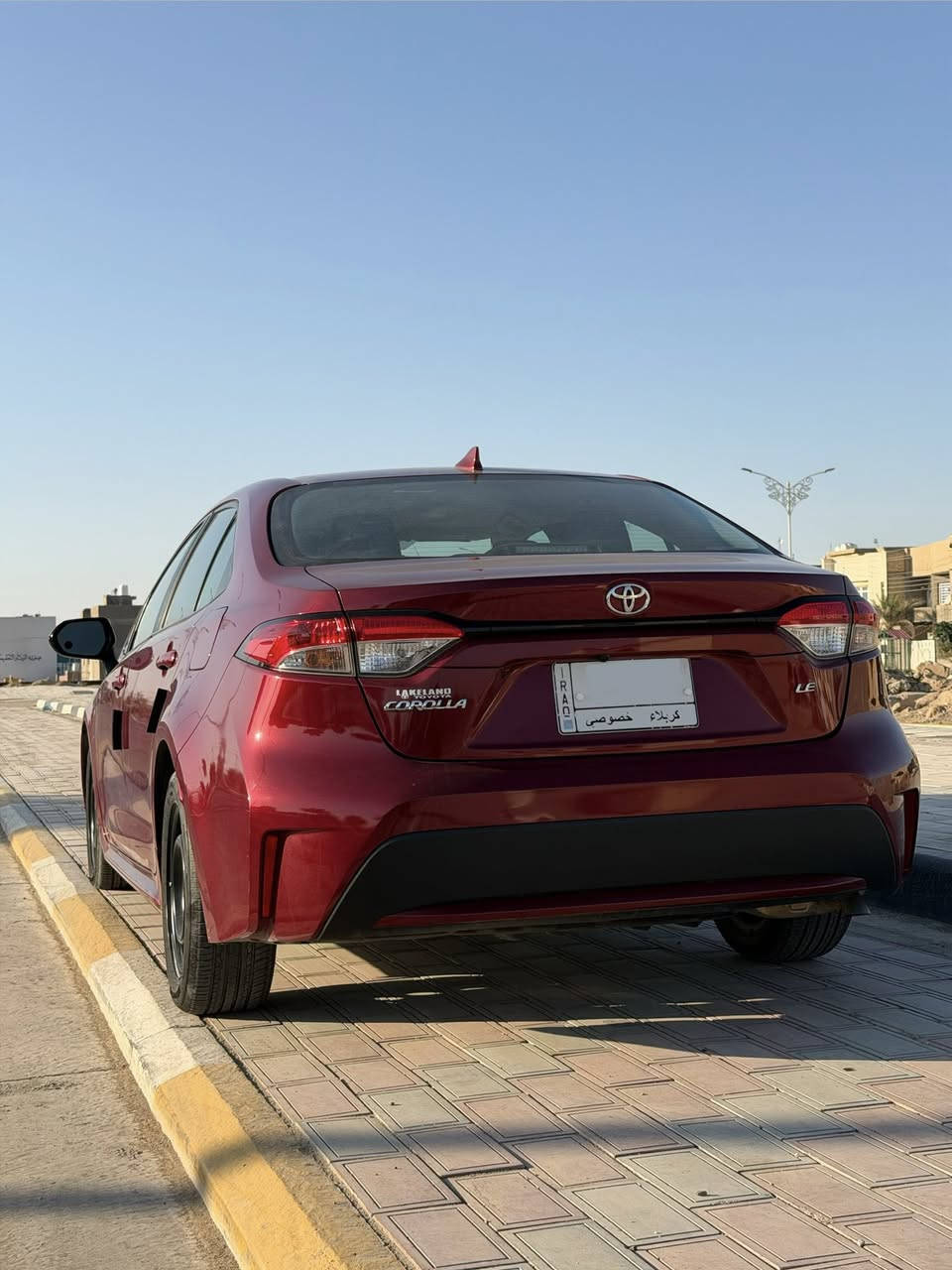 سلام عليكم سيارة كورلا وارد امريكي LE 1.8 موديل 2022 للبيع رقم معوقين سنتين وتصير حرة
⚠️رجاءً لا تجيني اذا ما قاري المنشور كامل ومقتنع بالسيارة ⚠️🌹
المواصفات :
1- اوتو هولد
2- سايد بريك اوتو
3- تحديد مسار 
4- رادار 
5- كروس سرعة 
6- شاشة لمس وسطية
7-كامرة خلفية
8- تبريد بيانو
9- لايت زينون
وبعد بيها شغلات هواي حلوة. السيارة مرتبة ونظيفة 
♦️السيارة ما بيها حادث جاية من امريكا سرقة والصور موضحه بالمنشور السيارة دواخلها (شاصي و لغد)شرط جديدة خدش مابيهن وهم للتوضيح بيها رصعات بسيطة موضحة بالمنشور و رذاذ صبغ جدا بسيط يروح بالبوليش
♦️ سيارة ما طاك بيها اي ايرباك ( الايرباكات سليمة)
♦️ السيارة مرقمة كربلاء وكاملة رقم معوقين و عندي بيها وكاله  عامة و سنتين وتصير حرة
♦️ المحرك 4 سلندر 1800cc يعني فول اقتصادية 
سعرها 148 ورقه وبيها مجال للشراي
مكان السيارة كربلاء للتواصل على هذا الرقم واتساب : ‭0775 704 3143‬
⚠️⚠️ فقط بيع بدون مراوس ⚠️⚠️
🛑 السيارة جبتها ماشيه 49 الف كم وهسه ماشيه 57 الف كم يعني ما ماشيه هواي السيارة نضيفه كلش 
ملاحظة: مشيها قابل للزيادة
