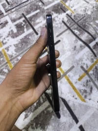 14برو ماكس  ذ 512 جهاز طاح مني وتكسر بالشغل مبدل شاشه وضهر فقط شاشه نو...