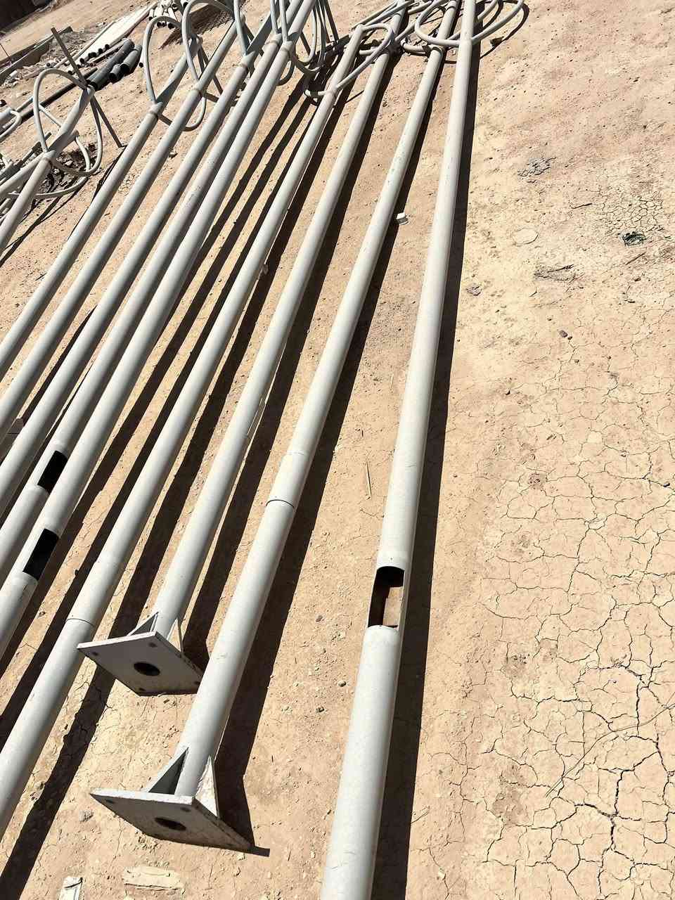 اعمده كهرباء جديده للبيع
طول 9 متر 
تصميم نوعين 
شغل درجه أولى 
الاستفسار 
***********
