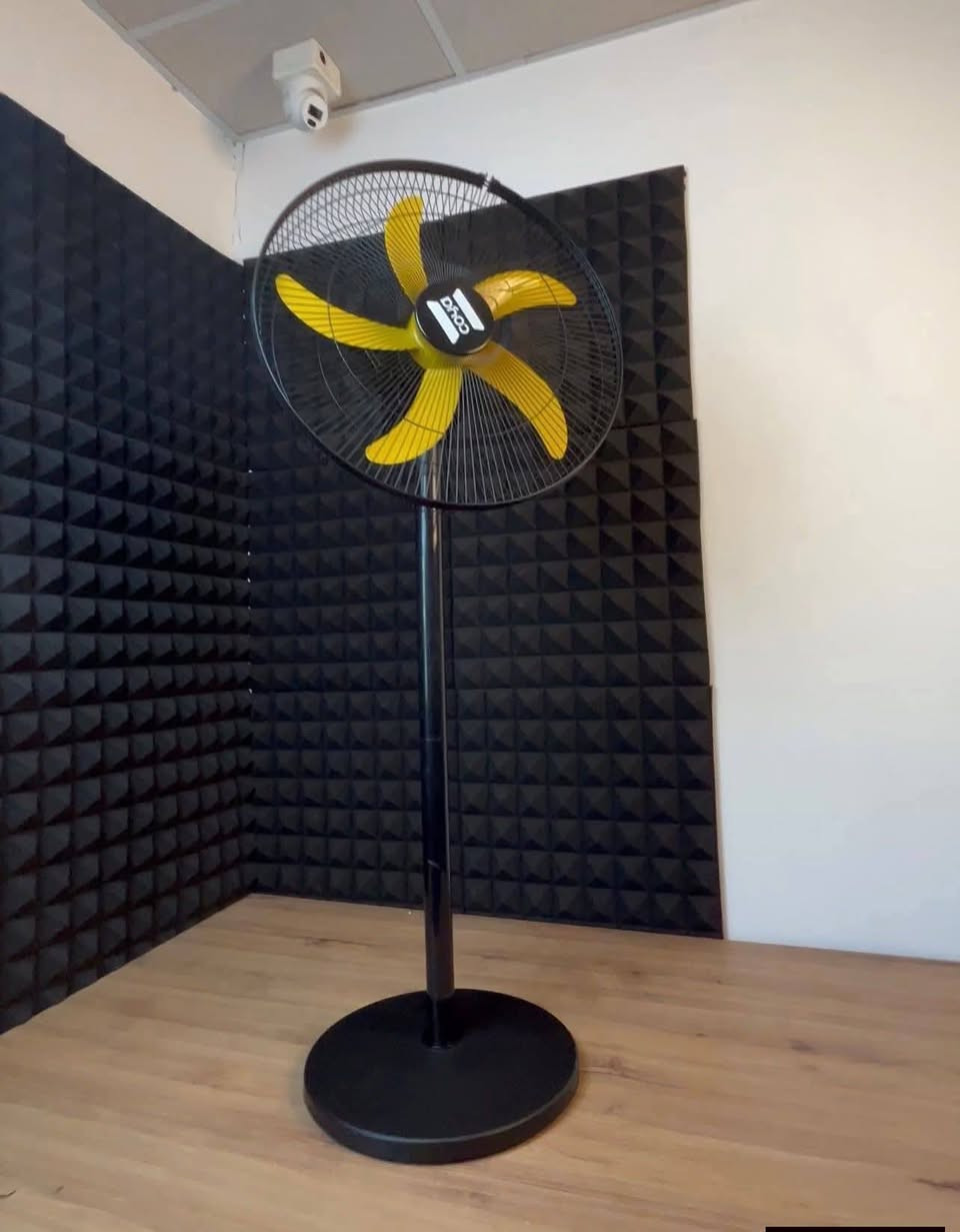 مروحة شحن 4*1 عمودية وسقفية وجدارية ومكتبية 
شحنها يطول حتى 5 ساعات بطارية عملاقة


**إذا كنت صاحب هذا الإعلان وتريد حذفه لأي سبب، رجاءا أرسل رسالة إلى الدعم الفني**