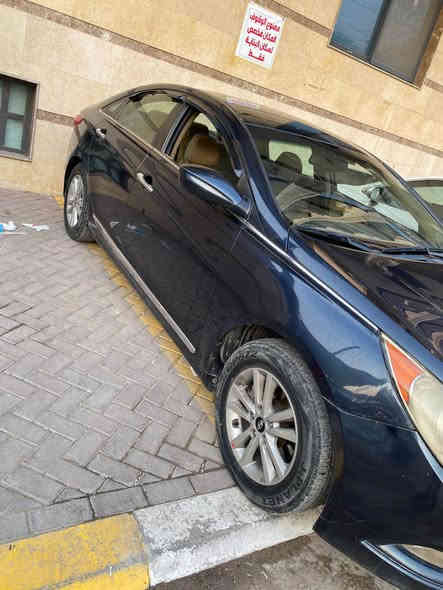 سوناتا 2012 وارد امريكي حادث وسونار مرفق مع الصور بجم كبس وبدون ايرباك رقم سليمانية رقم دولي سنوية 2030 تبريد تدفئة صدر كله تمام جاهزةالسعر 98 ورقة وبي مجال 
*********** بغداد
