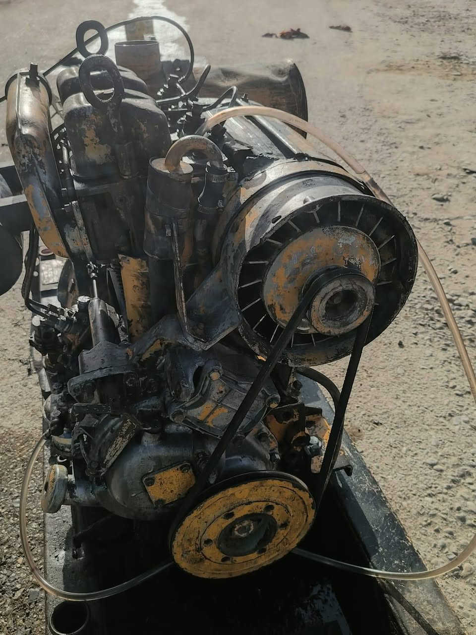 سلام عليكم مولد للبيع ***********
