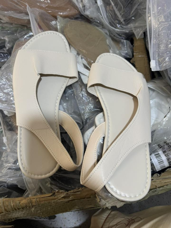 سلبرات شي ان يوجد مفرد وجملة للحجرز المراسلة خاص يتوفر توصيل لجميع مناطق العراق


**إذا كنت صاحب هذا الإعلان وتريد حذفه لأي سبب، رجاءا أرسل رسالة إلى الدعم الفني**