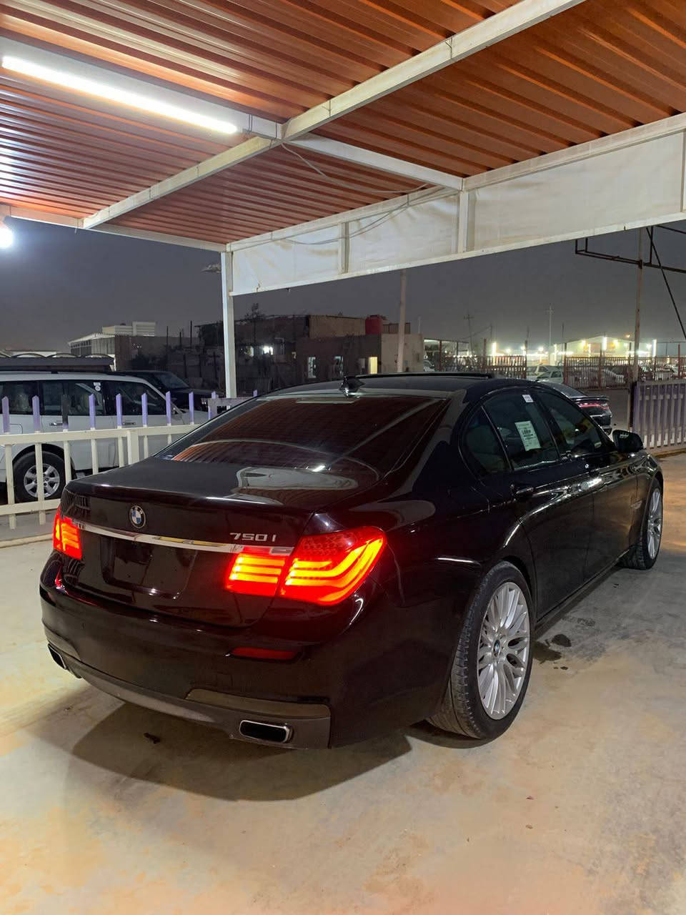 بي ام موديل 11 750 رقم بغداد ***********
