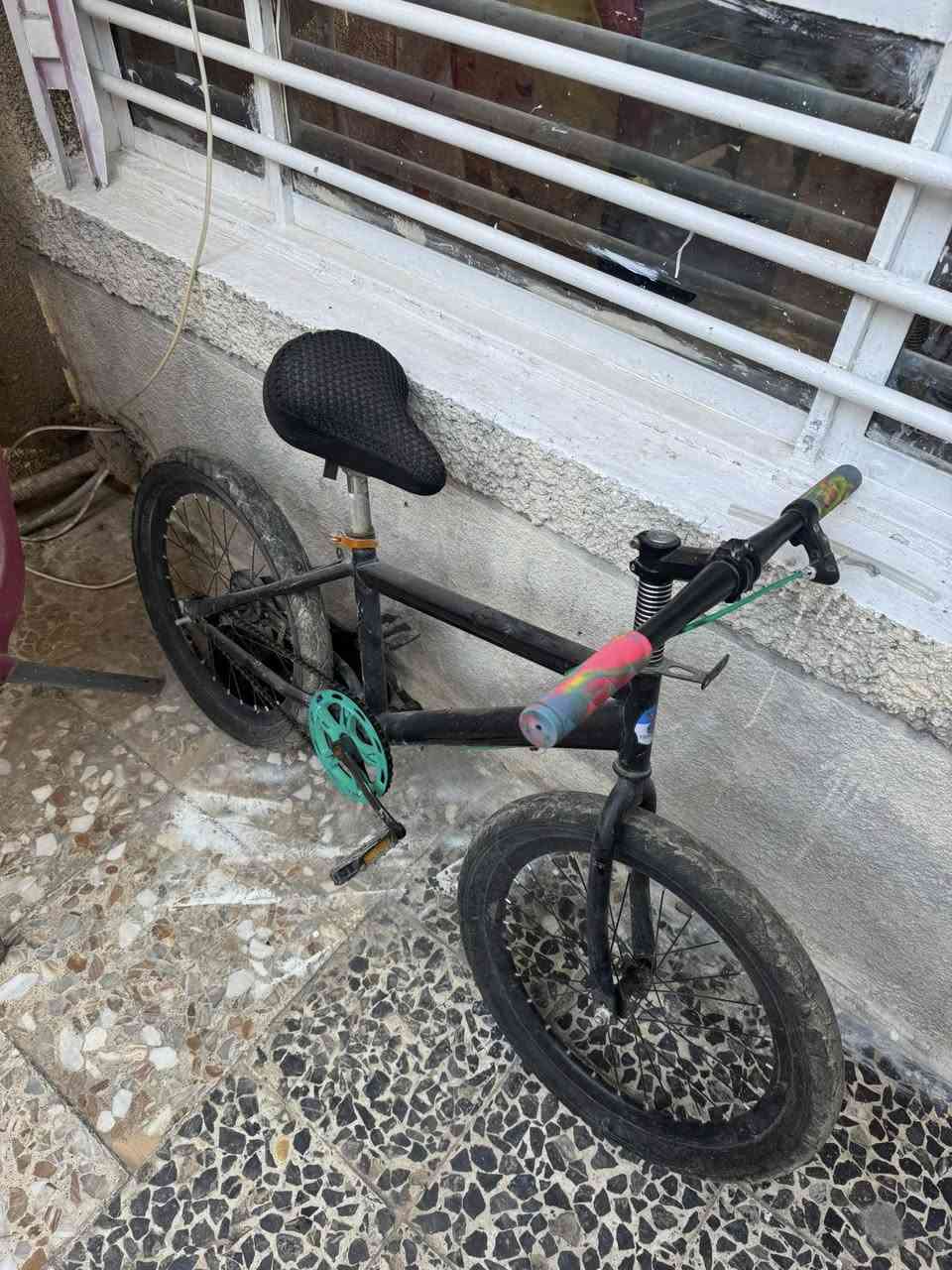 للبيع ب50 وبي مجال مكاني بغداد مشتل ***********
