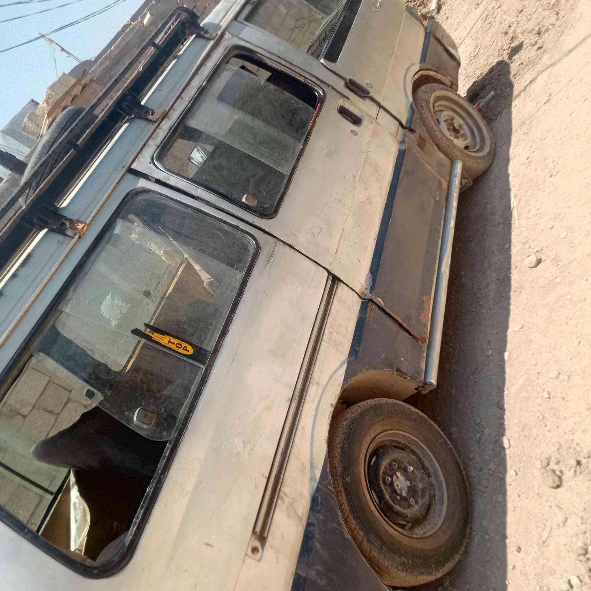 السلام عليكم كيا بسته موديل 94 سنوات 28 جير محرك خير من الله السعر ب 32 وبيها مجال مكان ديالى خان بني سعد وهذا رقمي ***********
