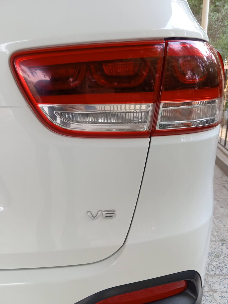 للبيع سيارة سورنتو موديل 2017خليجي مكفوله كفاله عامه فقط الجاملغ  الخلفي شخط ومرشوش المحرك 6 سلندر , وارد خليجي والسيارة فول 1/1 المكان بابل للاتصال عبر الرقم التالي ***********
