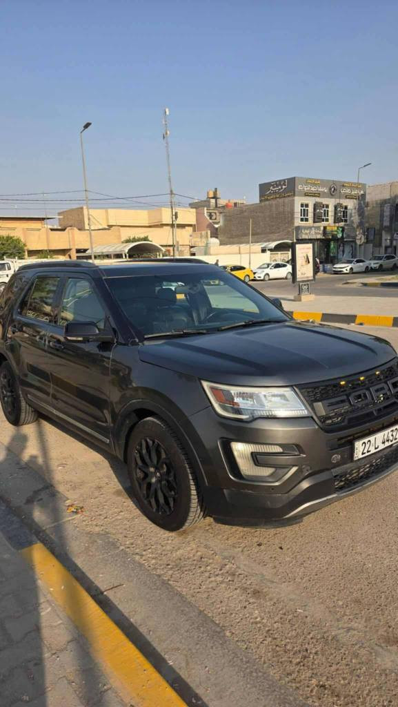 السلام عليكم للبيع او مراوس فورد اكسبلورر موديل 2017 مواصفات XLT  
شاشه كبيره اندرويد اوتو كار بلي 
بانوراما
بصمه + رمز سری 
جنطه كهرباء
حساسات امامي خلفي كامره 
رادار ( بي نقص حساس واحد حاليا ميشتغل )
كشنات جلد 7 راكب كهرباء
السياره حادثها سرقه موضح بالصور
 بيها صبغ القطع المسروقه + قبغ الجنطه
 تشتغل طبيعي عالبانزين العادي  v6 3500 محرك 
محرك جديد ما صار فتره من شديته وسويت ادامه كامله
السعر ١٧٠ وبي مجال للشراي
رقمي ***********
*********** اتصال + واتساب حلة, بابل
