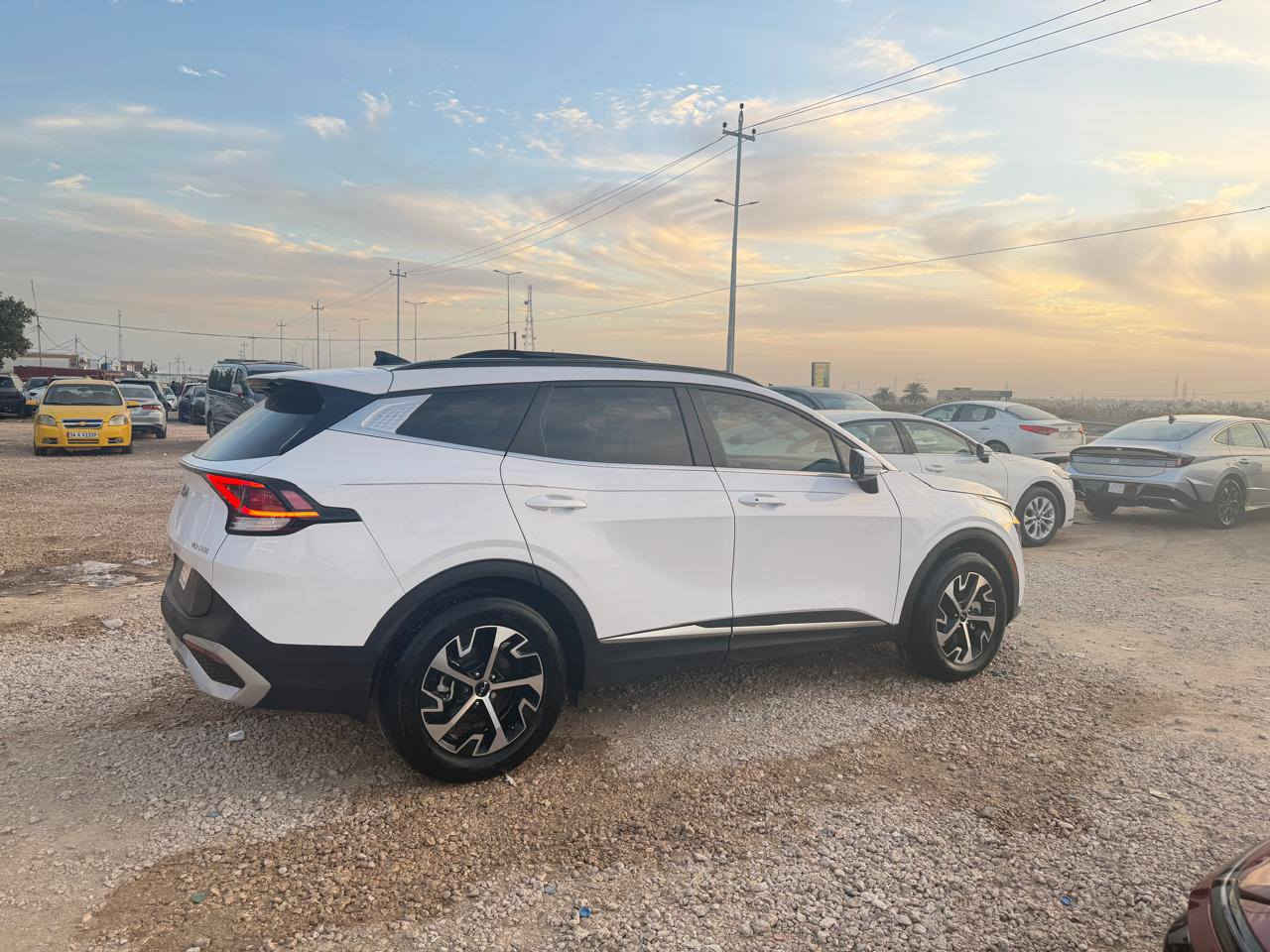 للبيع او المراوس
كيا سبورتج 2025امريكي
مرقم شهداء مثنئ وكاله عامه من المالك
الضرر صبغ جاملغ أمامي فقط

المسافه المقطوعه 1الف
فول مواصفات
بصمه تشغيل
كشنات جلد
فتحه سقف سلايت
شاشه دجتل متصل

السعر 205$$وبيه مجال
للاستفسار الأتصال
***********
***********
العنوان المثنى الرميثه
معرض عماد شعلان
