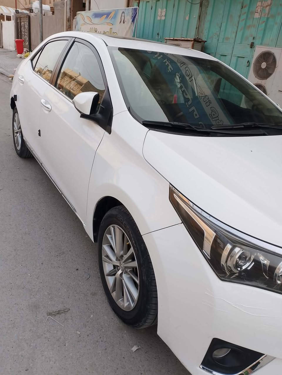 كورلا 2015 خليجي 
فول مواصفات للاخير... 1/1
استلام الشركه العامة للسيارات. 
مكفولة كفالة عامة بوضع الوكاله 
ماشيه 90 الف حقيقي 
فتحه سقف 
بمصه تشغيل وابواب وصندوق 
تحكم استرين 
مري شفط كهرباء 
شاشه وكامرة خلفية 
ويل كـاب بلادي 
رقم بغداد بإسمي تحويل مباشر 
سيارة جديده جدا سعرها معقول بلعافيه ع الياخذها 

رقم صاحب السيارة 
***********

السعر :: اطلبه بالتعليقات يصلك خاص 📩

#ادارة_الصفحه ⚡

ملاحظه / 🔴
مدير الصفحه غير مسؤول عن بيع وشراء واصوليات السياره نحن صفحه لعرض السيارات فقط.
