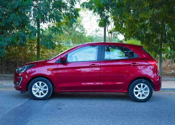 فورد فيكو وكالة الكاصد خليجي موديل 22 ماشية 23 الف فول مواصفات محرك 1500 3 سلندر  مكفولة بضمان الشركة كير ومحرك وصدر باتري جديد من الشركة ويل كب كاميرا حساسات مري وجام كهرباء حساس تأير abs  سبيل منازل كير اوتماتيك سبورت جديدة السيارة*********** زيونة
السعر 110 بغداد
