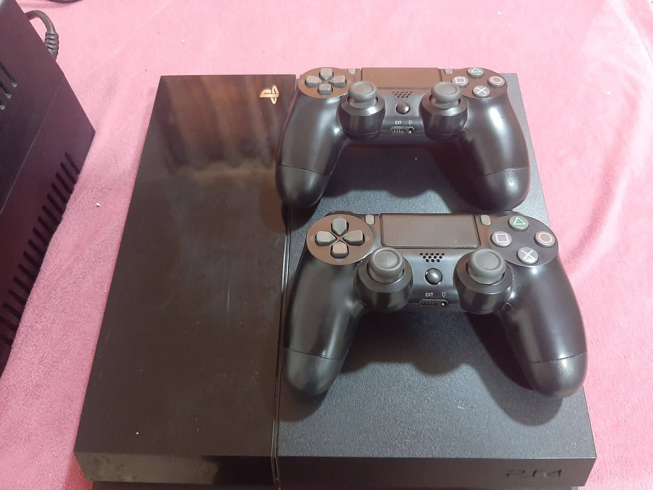 بلي فور مهكر نضام 11.50
وياه يو بي اس وجوستك عدد ٢ ملحقاتة كاملة مع ٨ العاب قوية من ضمنهن كود اوف وير وبيس ٢٠٢٦ وكلف ديوتي سعرة ٢٢٥ مكاني جسر ديالى الزعفرانية  ***********
