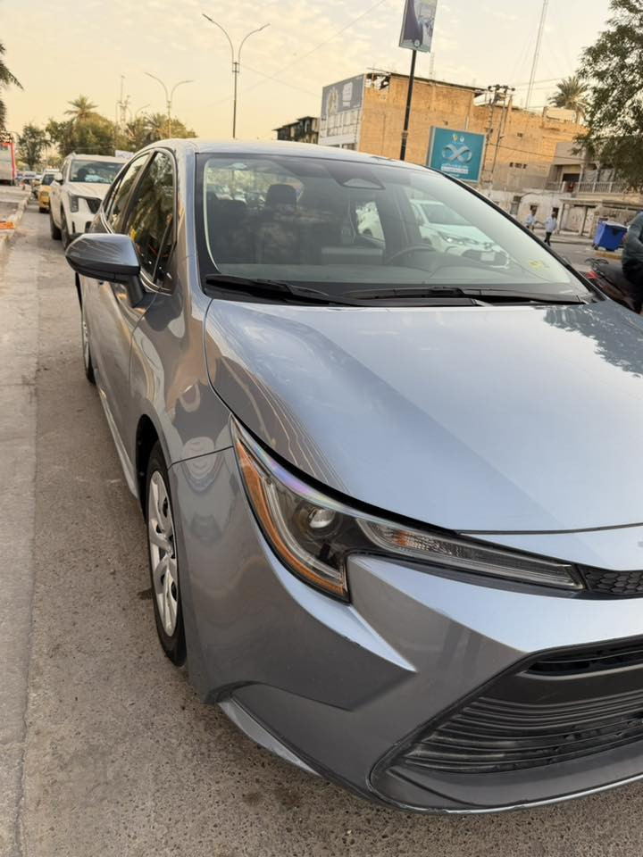 سلام عليكم للبيع كورلا 2023 وارد امريكي حادث بابين وهلال الجاملغ ايرباك بردة وكشن رقم بغداد بسمي ماشية 22 السيارة جديدة وبدون نقص السعر 153 وبيها مجال حك الجية للاستفسار *********** مكاني بغداد الكرخ
