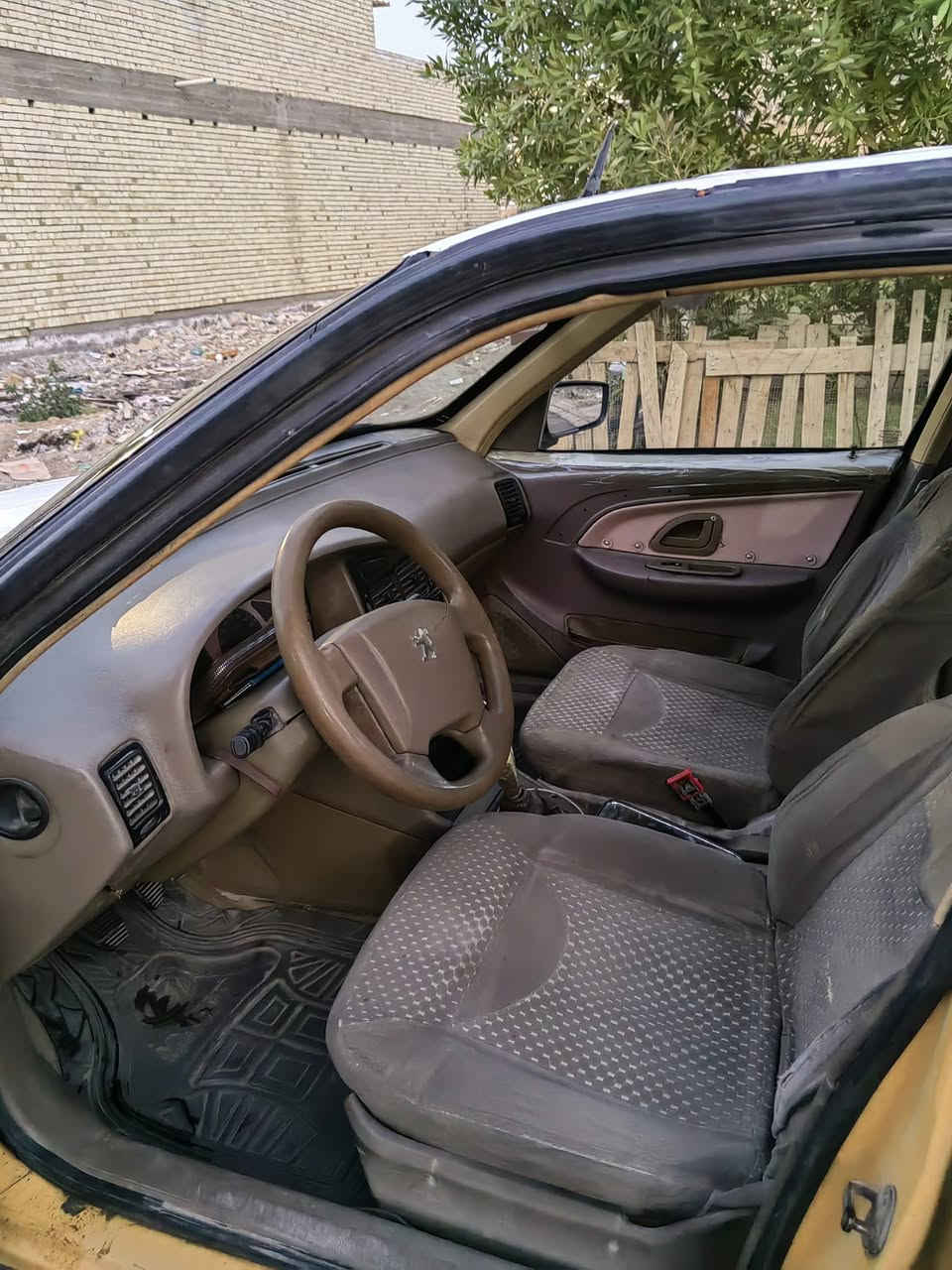 بيجو لميس موديل ٢٠١٢. رقم بغداد مشروع وطني
 بدون صبغ بدون ضربه. بدون خياسات  كير مكينه كلش نضيفات. كهربائيات كلهه شغاله. مكاني بغداد الثعالبة . السعر ٣٠ /رقم ***********
