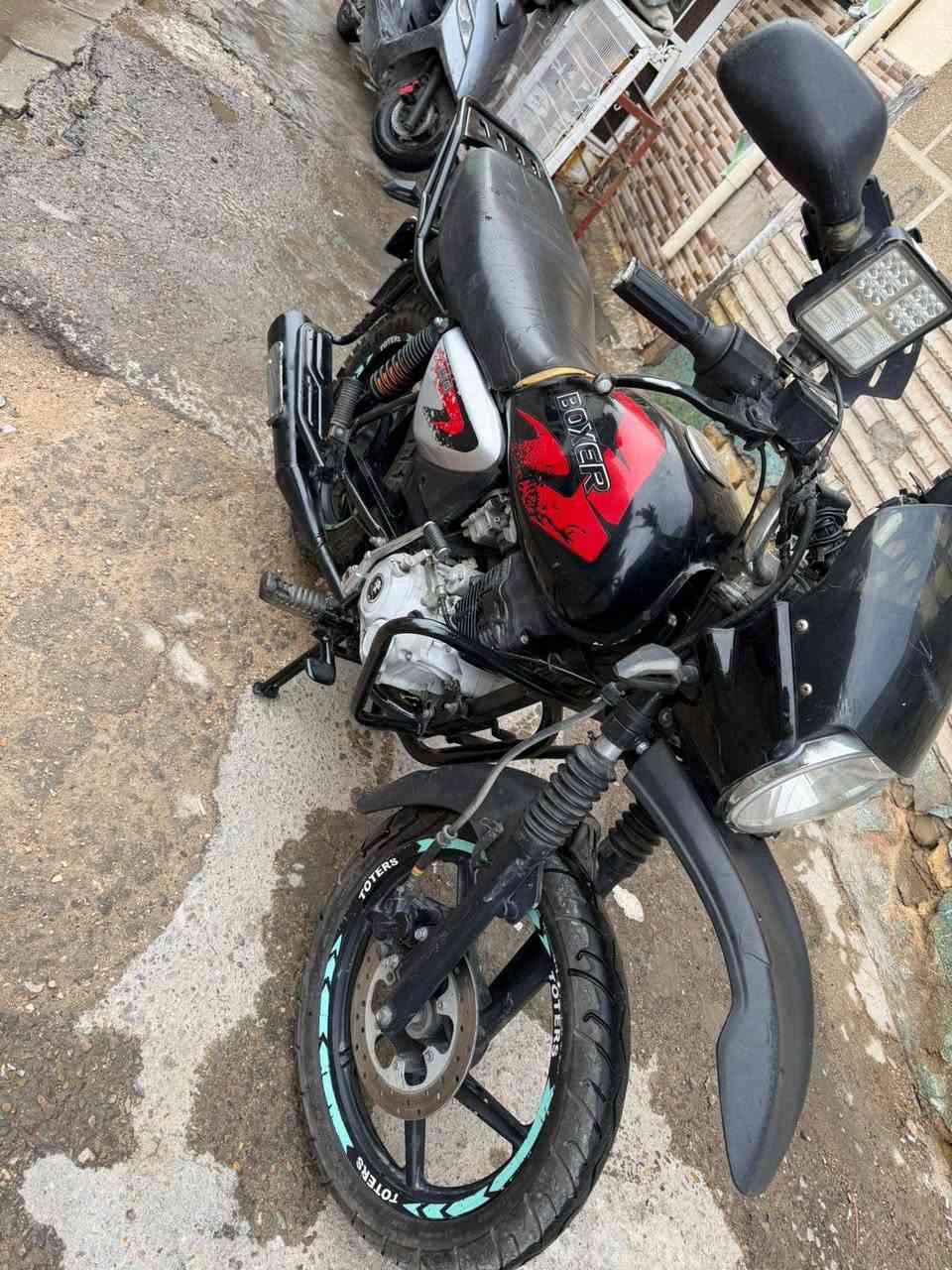 بوكسر جبلي  ٢٠٢٢ رقم وسنويه بغداد احولك ثاني يوم دراجه بيها منضومه زنون مابيها اي نقص جاهزه نكره سلف مكينه ناعمه
السعر مليون و٧٥٠  مكاني بغداد شارع حيفا 
*********** متواجد واتساب
