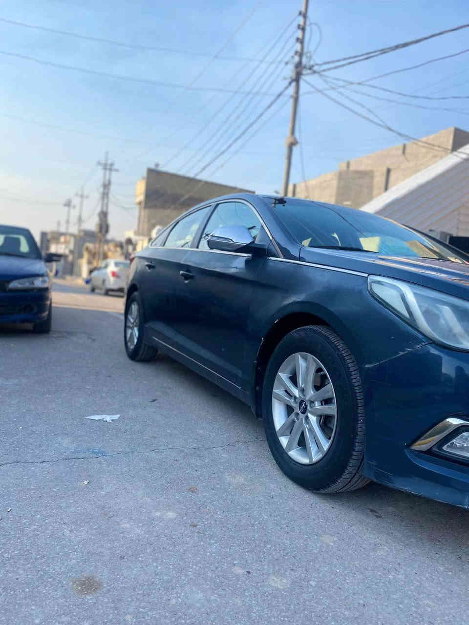 سلام عليكم سوناتا للبيع مكينة ألفين وأربع  ميه سيارة كير ومحرك جدد  موديل 2015 أرقام وسنويا مجددات سيارة باسمنه سونار موجود ب نشر  السعر 125 العنوان واسط العزيزية الاتصال ع رقم الهاتف فقط ***********
