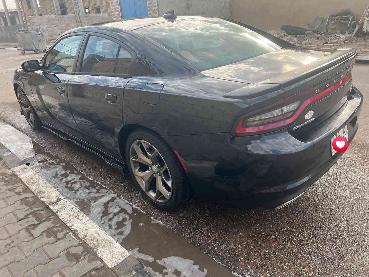 سلام عليكم
چارجر موديل 2016 اصل، وارد أمريكي
رقم بصره السياره كلين تايتل 
كفاله من الصبغ والضربه، 
بيها باردين خفاف فقط السياره جايه كودين  الجاملق الخلفي صفحة اليمنه فقط جاهزه من كلشي حداديه مكينه وكير كله جاهزه للاخير 
موصفات: 
مكينه هيمي RT 5.7
شفتات ستيرن
كير ٨ نمر
شاشة كبيره 
كشنات حضن تدفه 
ويل 20 
كامره 
السيارة موجودة بالبصرة
 للستفسار ***********
***********
