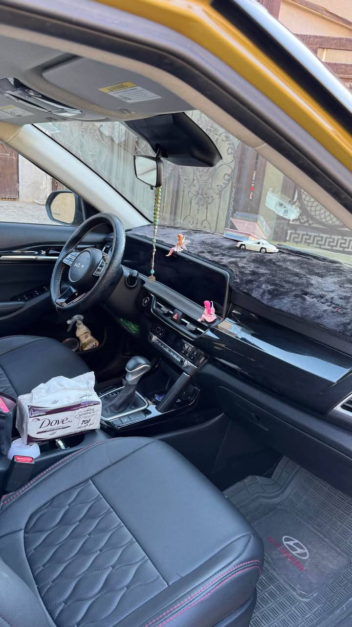 كيا سيلتوس 24 لون مميز تو كلر
صور الضرر داخل المنشور ( تعديل بنيد بارد فقط )
بدون صبغ بدون تبديل 
ايرباك ستيرن ومرجع سستم 
مرقم بغداد تحويل ثاني يوم 
ماشية 7 الاف ميل 
محرك 2000 دوش
مواصفات S 
بصمة تشغيل
تشغيل عن بعد
كشنات جلد وشاموا
رادارات 360 درجه 
قيادة شبه ذاتيه
شاشتين الحجم الكبير متصلات تدعم ابل كاربلاي واندرويد اوتو ونظام خرائط GPS
تبريد خلفي 
رادار امامي تحذير تصادم
التحذير عند فتح الباب 
تبريد منفصل
نظام اوتو ستوب 
نقاط عمياء في المري الجانبيه
كاميرا 360 درجه 
تبريد بيانو لمس 
مازدات لد نهاري 
لد خلفي 
3 وضعيات قياده
نظام نزول منحدرات
اضواء ترحيب عند الاقتراب 

السعر 185$
للاستفسار رقم الهاتف ⬇️
 ‭***********
‭***********‬
مكان السيارة بغداد الشعب بغداد, العراق
