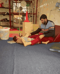 علي شبيب، طفل عمره 7 سنوات من محافظة صلاح الدين – قضاء الشرقاط جاء إلى الحويجة رغم المسافة والتعب
فقط حتى يبدأ أول يوم علاج طبيعي يعاني من تأخر حركي وفقدان توازن

🚩 العنوان  العراق 🇮🇶
محافظة كركوك-قضاء الحويجه شارع المنزله  مجاور قاعه ليان للاعراس  قرب دائرة كهرباء المظهوريه
***********

#العلاج_الطبيعي_يصنع_الأمل
#Physical_Therapy_Changes_Lives

#تأخر_حركي_مو_نهاية
‏#Motor_Delay_Is_Not_The_End

#أطفال_يستحقون_فرصة
‏#Every_Child_Deserves_A_Chance

#رحلة_علاج_وليست_جلسة
‏#Therapy_Is_A_Journey
