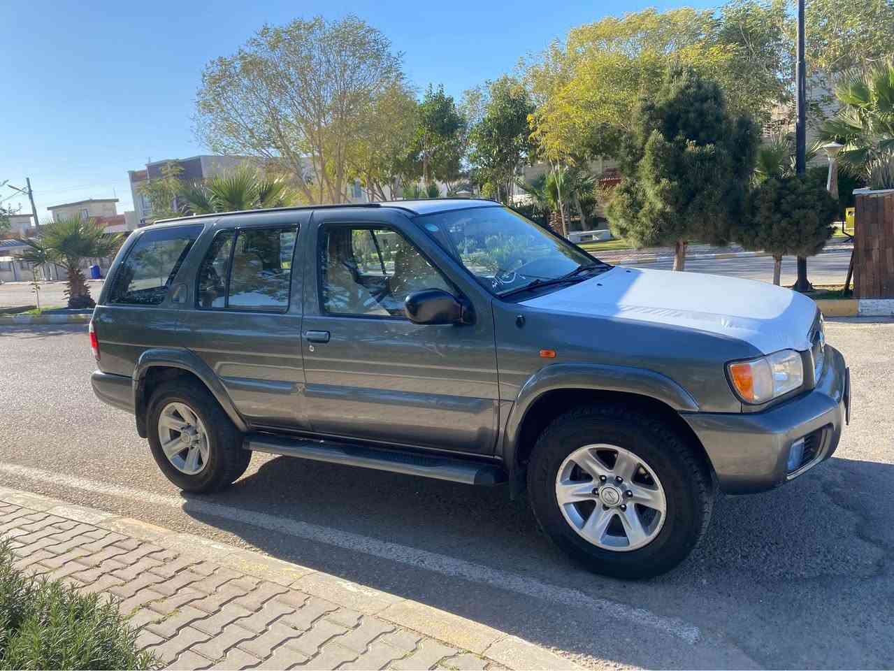 بسم الله الرحمن الرحيم 
نيسان باثفندر ٢٠٠٥ خليجي 
داخل اصفر 
شاشة زينون 
اربع تايرات جدد
سنوية رقم هزة كلة جديد 
سيارة برغي مناقصهة 
بدون ظربة بدون صبغ فقط بونيد مبدل 
گير و محرك بشرط 
سيارة خير من اللة 
بلحقيقة احلى من الصور 
تحويل ثاني يوم 
سعرة ٩٦ وبي مجال قليل 
***********📞 خناقين, ديالى
