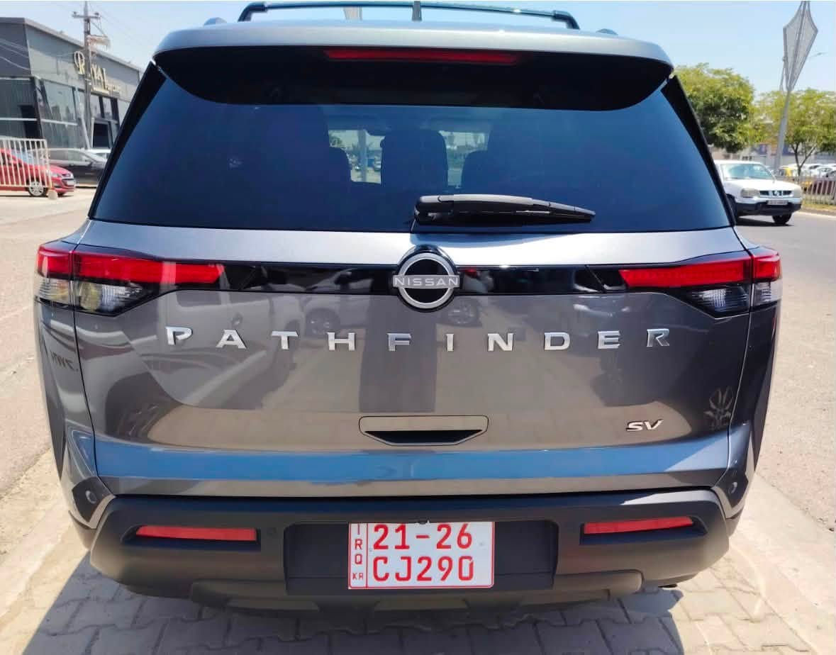 *تحية طيبة لجميع المتابعين*
NISSAN PATHFINDER SV
موديل 2024 فول مواصفات. 
العداد 9 الاف ميل فقط 👌
حجم المحرك 3500 V6. 
رقم الشاصي 5N1DR3BB5RC295238

المواصفات 
*دخول ذكي. 
*كاميرا خلفية. 
‏*نقطة عمياء. 
*تحديد مسار. 
*سقف بانوراما. 
*صندوق كهربائي. 
*حساسات خلفية. 
*فول تحكم في المقود. 
*شاشة كاربلي اندرويد.  
‏*مقعد السائق كهربائي. 
*7 مقاعد VIP مُنفصل. 
*تبريد مركزي 3 قطع. 
*رادار امامي وخلفي وجوانب. 
*بصمة تشغيل وتشغيل عن بعد. 
*غيار اوتماتيك 9 سرعات مع تبديل يدوي في المقود. 

السيارة بدون صبغ شرط الفحص. 
الشواصي سليمة شرط الفحص. 
جميع الإرباكات سليمة شرط الفحص. 
صور الحادث مع تقرير السونار مرفقة في الاعلان. 

السيارة كاتي تترقم شمال العراق 
أربيل * سليمانية * دهوك 

‏**** السعر  265 ****

السيارة موجودة في محافظة كركوك للاستفسار اكثر عن السيارة يرجى مراجعة معرض المربد لتجارة السيارات. 

كركوك حي الخضراء شارع المعارض 
او الاتصال على الرقم 
***********
