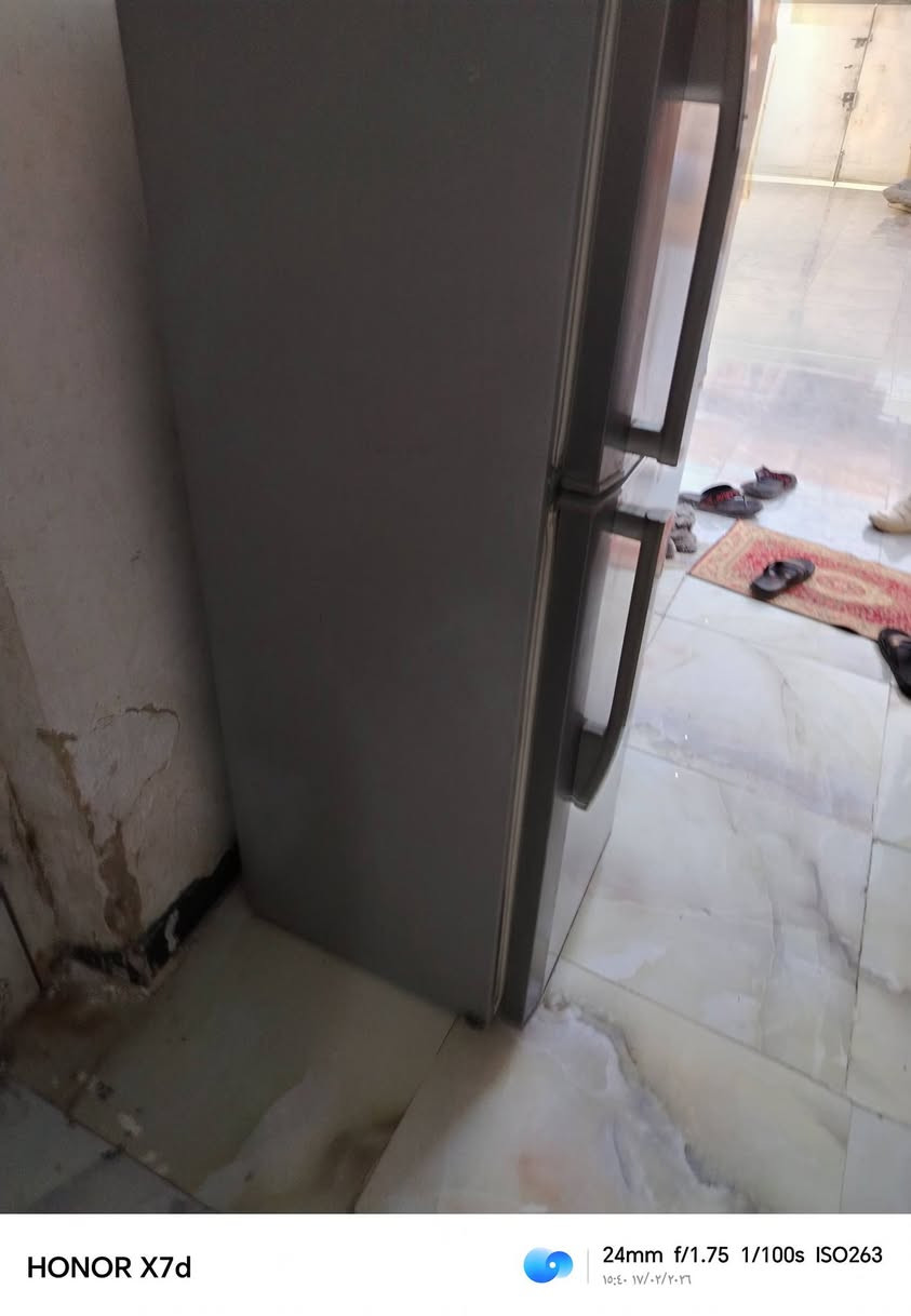 ثلاجات ما داخله تصليح نضيفات وشغلات البيع الاتصال ***********
