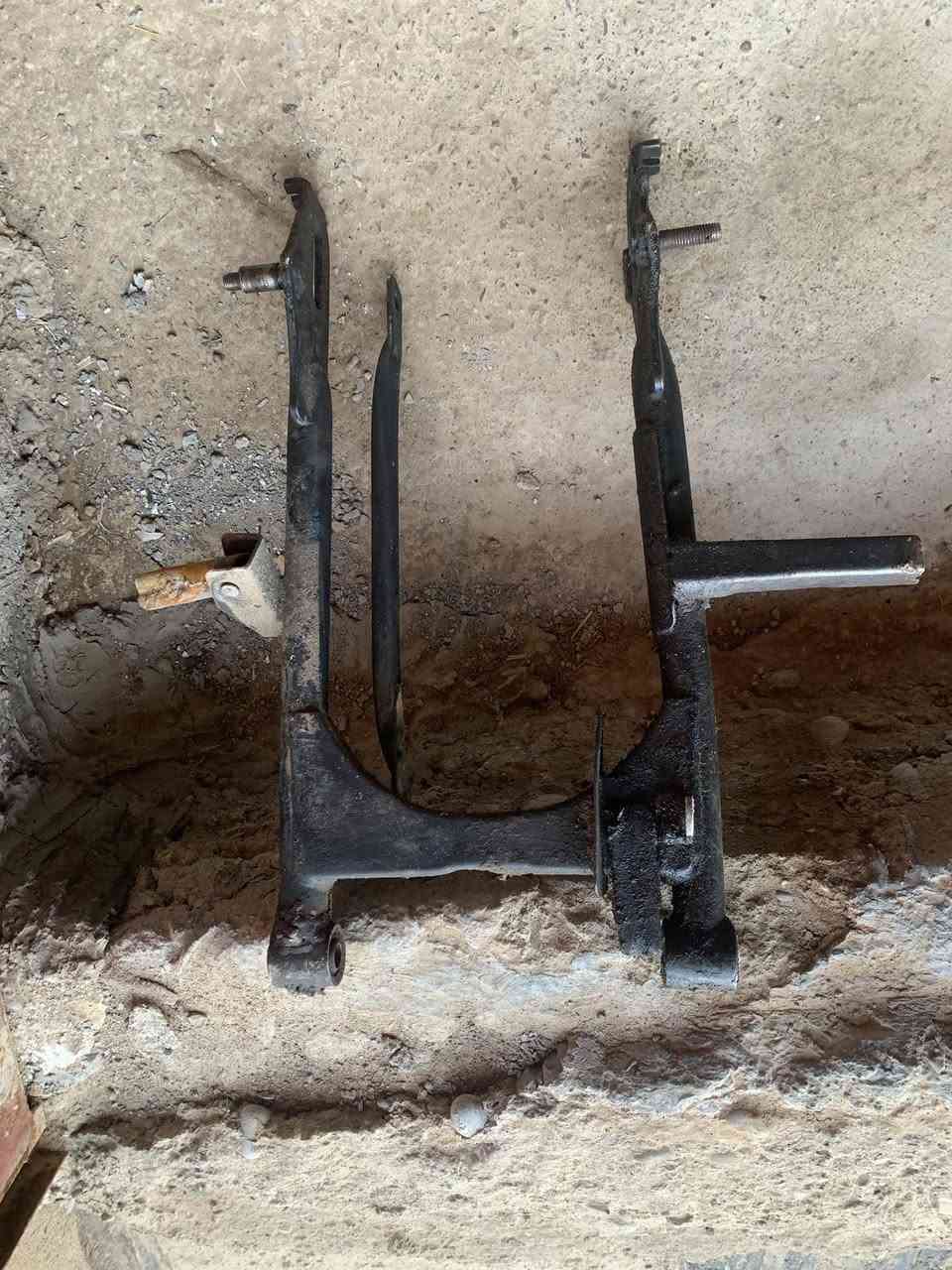 سلام عليكم غراض ماطور ٤كير للبيع سيبايه قفله ٥تالف  ضفيره+كويل+عقل+كتف شحن الفيرهه كامله قفله١٠الف  كشن سعره ٤تعاف قفل يحتاج غلاف فقط تانكي شرط تاخذه مابي شي سعره قفله ٦تالف شوته قفله ٥تالف وباقي تفاصيل خاص باتري ماكس جديد سعر مناسب قفله ب ١٠بدون معامله ستيرن قفله٣تللف عربانه قفله الفين بيه لحيم مكاني كركوك حي العسكري رقمي *********** اسعاري ثابته بدون معامله رجا
