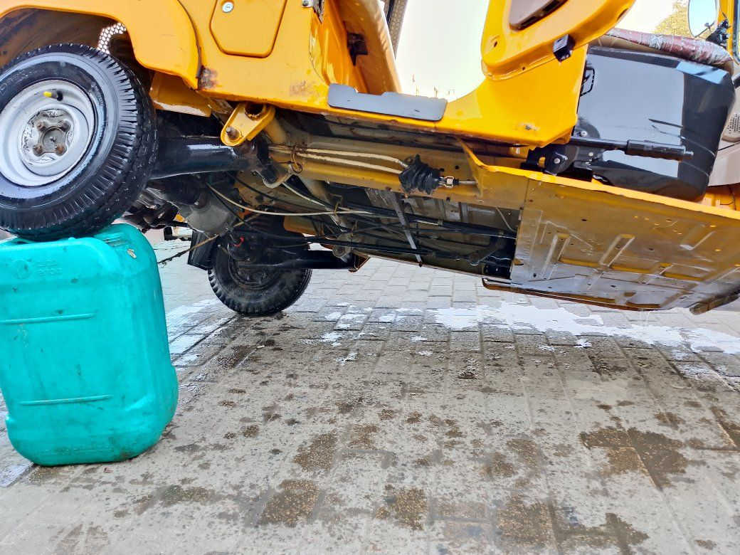 السلام عليكم ورحمه الله 
تكتك 22 للبيع مكاني الحبيبية تكتك خير من الله مطالعة اني موضف صارلي سنة ونص من مشتريهة بس الجمعة اطلع بيهة والله ورقم وسنوية بسمي ثاني يوم التحويل برغي واحد مفتوح بيهة تجي تفحص وموضح كلشي بالصورة التكتك معروضة ب9 الشراي يتصل ***********
