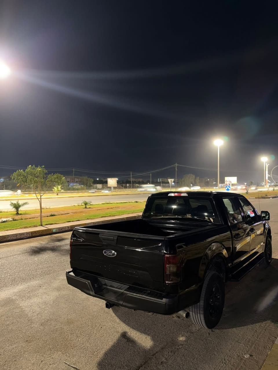 فورد F150 
موديل 2019 خليجي 
مواصفات نص فول فور ويل 
السياره ماشيه 74 الف 
بيها صبغ بالهلال الخلفي مالّ الجاملغ 
***********
ملاحظة غير متواجد على الفيس
