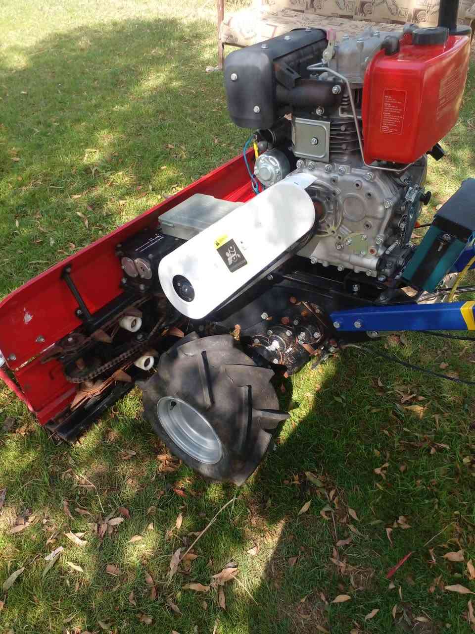 اسلام عليكم ورحمة الله وبركاته عندي هاي الحاشوشه البيع جديده حيل بس مره حشيت بيه السعر مليون و٨٠٠ اليريده يتصل ***********  *********** مكاني الطيفيه شاخه ٢
