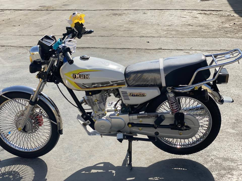 السلام عليكم تايكر موديل 2023 الدراجه حلوه ونضيفه جاهزه من كلشي سعرها 600 مكاني بابل السياحي  اتصل ***********
