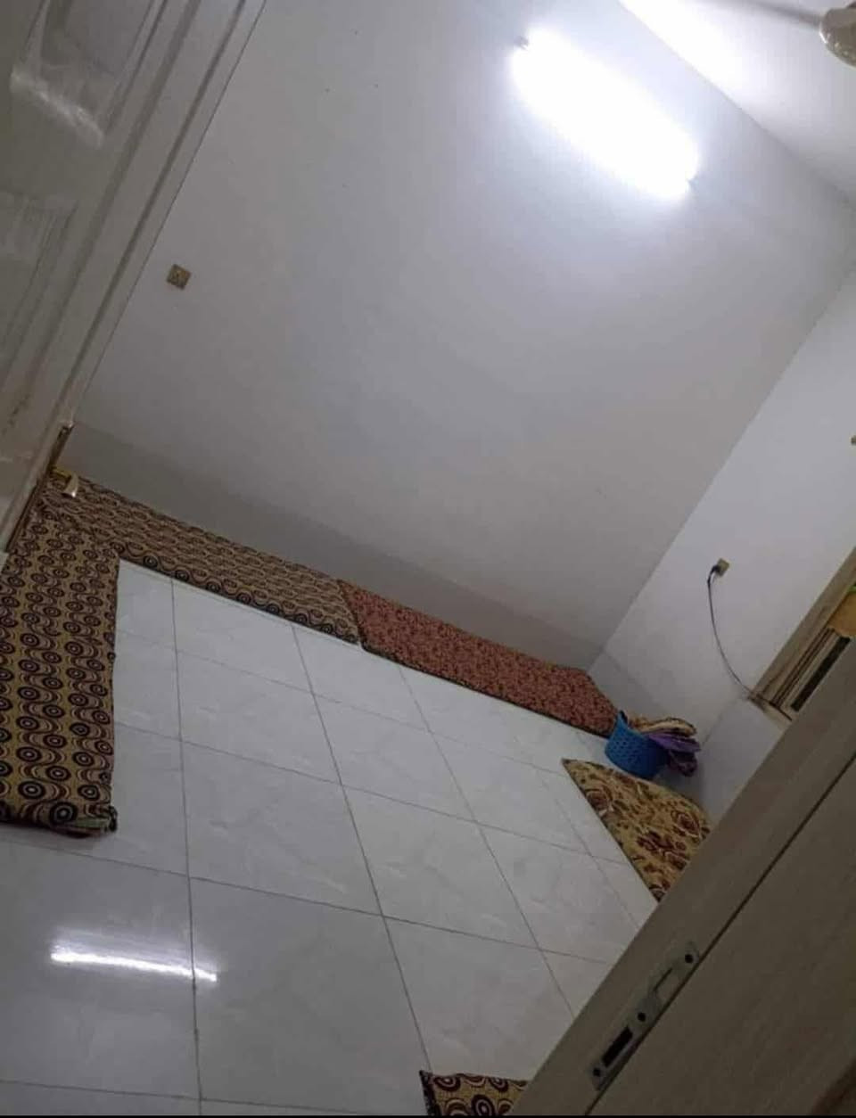 دار زراعي مضمون للبيع 

حي الواسطي قرب دائرة المعوقين اول فرع من جهه الدائرة
شارع تبليط كامل خدمات
المساحه 180 متر 
الدار يتكون من
طابق ونص 
استقبال
مطبخ
هول
صحيات داخل وخارج
غرفتين نوم
منور على غرفتين
الطابق الثاني يتكون
غرفه نوم
ومطبخ.
بلكونه جبيرة
وحمام
.
الدار كامل سيراميك بناء حديث ٢٠٢٣

السعر؛؛؛ يرجى اتصال ع ارقام التالي او مراسله الصفحه 
***********
***********
،،،،،،،،،،،،،،،،،،،،،،،،،،،،،،،،،،،،،،،،،،،،،،،،،،،،،،،،

{{{{{{{{#نستقبل_جميع_عروضاتكم
_السكنيه_التجاريه_بكافة_مناطق_كركوك}}}}}}}}}
____________________

للمزيد من المعلومات مراجعة مكتب التاج الذهبي للعقار 

حي الواسطي مجاور بانزين خانه الاصدقاء مقابل دائرة الكمرك
