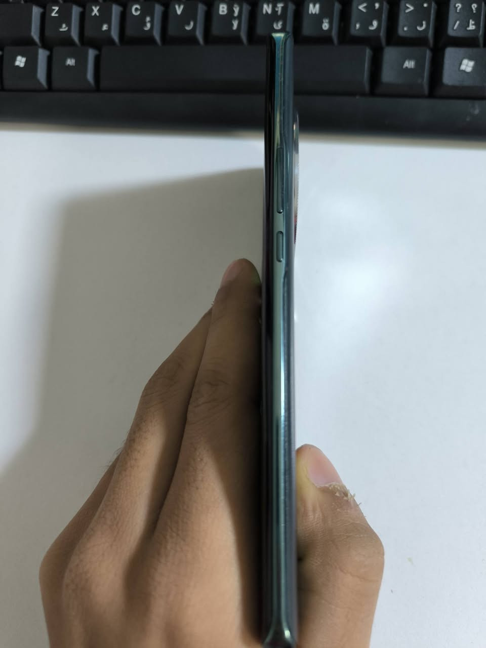 🛡️ الوحش الذي لا يُقهر.. HONOR X9b  🛡️
هل تبحث عن هاتف يجمع بين الأناقة المتناهية و القوة الخارقة؟ وداعاً للقلق من السقوط والكسر مع الهاتف الأكثر متانة في العالم! 🌍🔥

✨ أهم مميزات الأسطورة HONOR X9b:
شاشة ضد الكسر 💎: مزود بتقنية Ultra-Bounce المتطورة التي تجعل الشاشة تتحمل أقوى الصدمات (حاصل على شهادة SGS السويسرية بـ 5 نجوم).

بطارية عملاقة 🔋: بسعة 5800mAh تكفيك لمدة 3 أيام من الاستخدام العادي.. انسَ الشاحن تماماً.

كاميرا احترافية 📸: كاميرا أساسية بدقة 108 ميجابكسل لالتقاط أدق التفاصيل وصور ليلية مذهلة.

أداء صاروخي 🚀: معالج Snapdragon 6 Gen 1 مع ذاكرة عشوائية 8+8 لتجربة ألعاب وتصفح سريعة جداً.

تصميم فخم 👑: نحافة مذهلة، ملمس جلدي راقي، وشاشة منحنية AMOLED بألوان تخطف الأنظار.

💰السعر : 225 الف.
📍المكان : الكاظمية.
📞للتواصل : ***********
