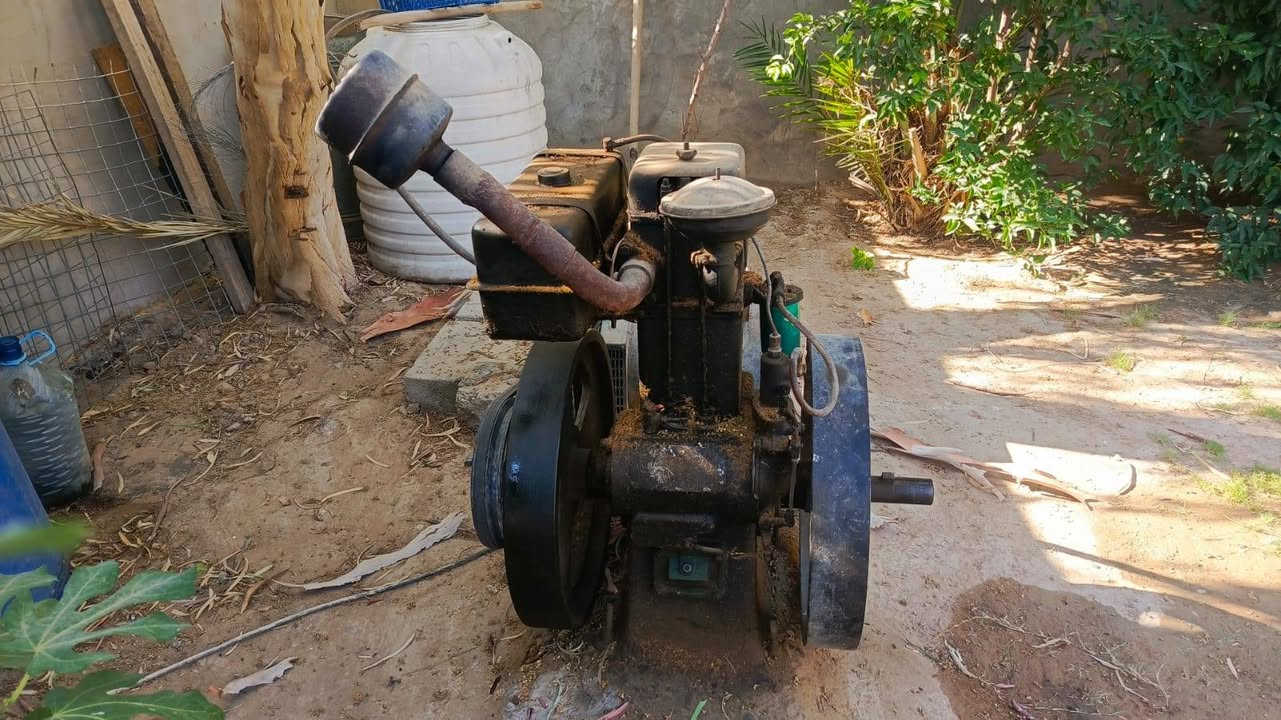 السلام عليكم
لستر للبيع
10 كيفي حجم 8 
نضيف حيل
بعده جديد
السعر 
600 وبي مجال
للاستفسار الاتصال
***********
***********
