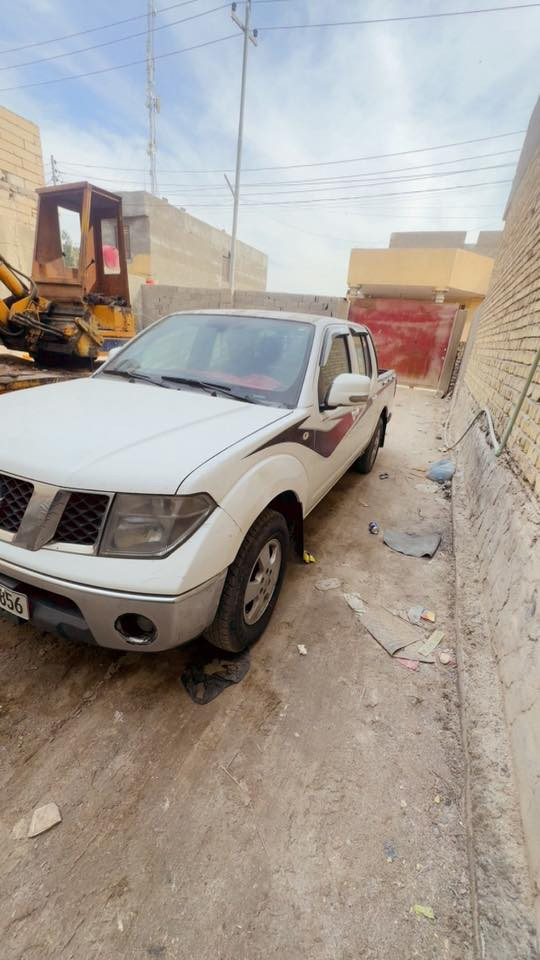 سلام عليكم
نيفرا مديل(2011)سياره مكفوله من ضربه 
مكينه مجفته تجفيت درجله اوله 
سياره كير عادي
سياره رقم دهوك( بسمي)
سعر(95)
مكانه بصره رقم (***********)
