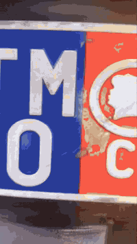 السلام عليكم..
للبيع بريز وضع رمبة مكينة مكفولة كلجات نظيفة كابريتر بلاد تايرات دبلات باتري كلة نظيف وعالفحص شرط الشلعة والمعدل.. السعر ٦٥٠ هاتف *********** بغداد الحسينية الراشدية
