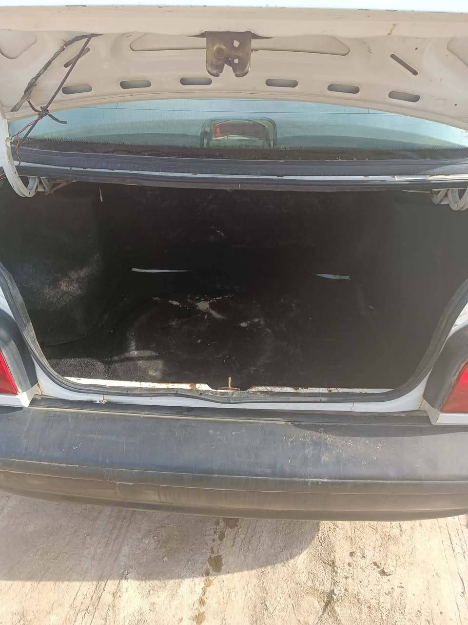 السلام عليكم سايبه مديل ١٧ رقم نجف انكليزي مالكها يمي ضررها جاملغ امامي السياره شوف العين تبريد تتفأ السياره شوف العين وتجي وتكلب المو شراي لا يخابرني رجائن العنوان دوانيه دغاره السعر ٤٥ وبيها مجال بصيط ما متواجد عله الفيس ***********
