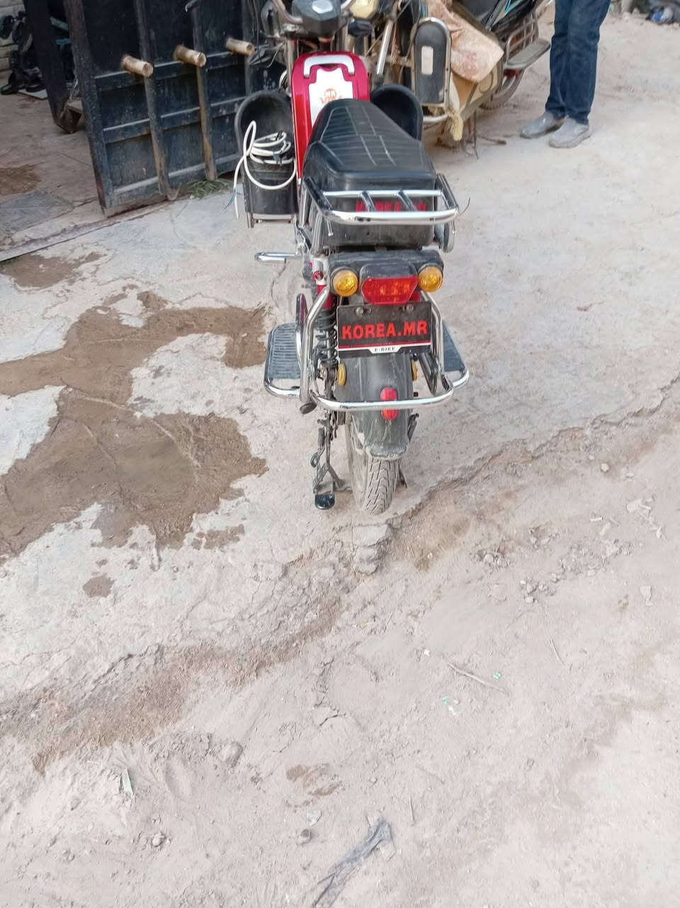 سلام عليكم دراجة شحن موديل ٢٠٢٣ دراجة استخدام ٤ أشهر السعر ٤٥٠ أوبيهة مجال ***********
