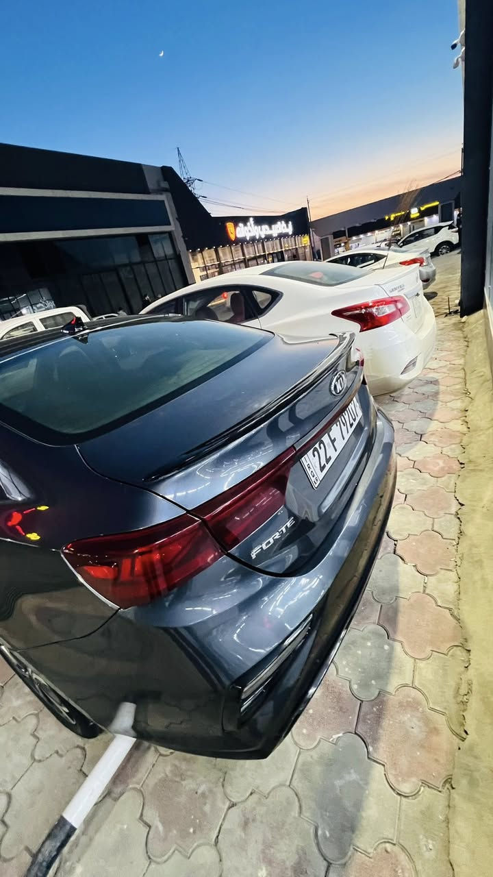 السلام عليكم
كيا فورتي 2020 
وارد امريكي 
ماشية 96 الف 
رقم اربيل شرط التحويل 
هزة جديدة
محرك 2000 دوش 
محرك شرط لانفخ ولاصرف 
كير بشرط 
طخم ويل كب 
كاربون بانزين ⛽️ 
شاشة كبيرة 
كامرة خلفيه 
رادار امامي 
تحديد مسار 
تنبيه ماقبل الاصطدام 
تشغيل عن بعد 
لايت زينون 
تبريد وتدفئة 
تحكمات استيرن 
كروز مثبت سرعه 
السياره بيهاقطعه وحدة  فقط جاملغ جهة النفر وبدون دواخل 
باقي السياره مكفولة 
سعرها 146 وبيها مجال بسيط 
مكان السياره الموصل 
***********
