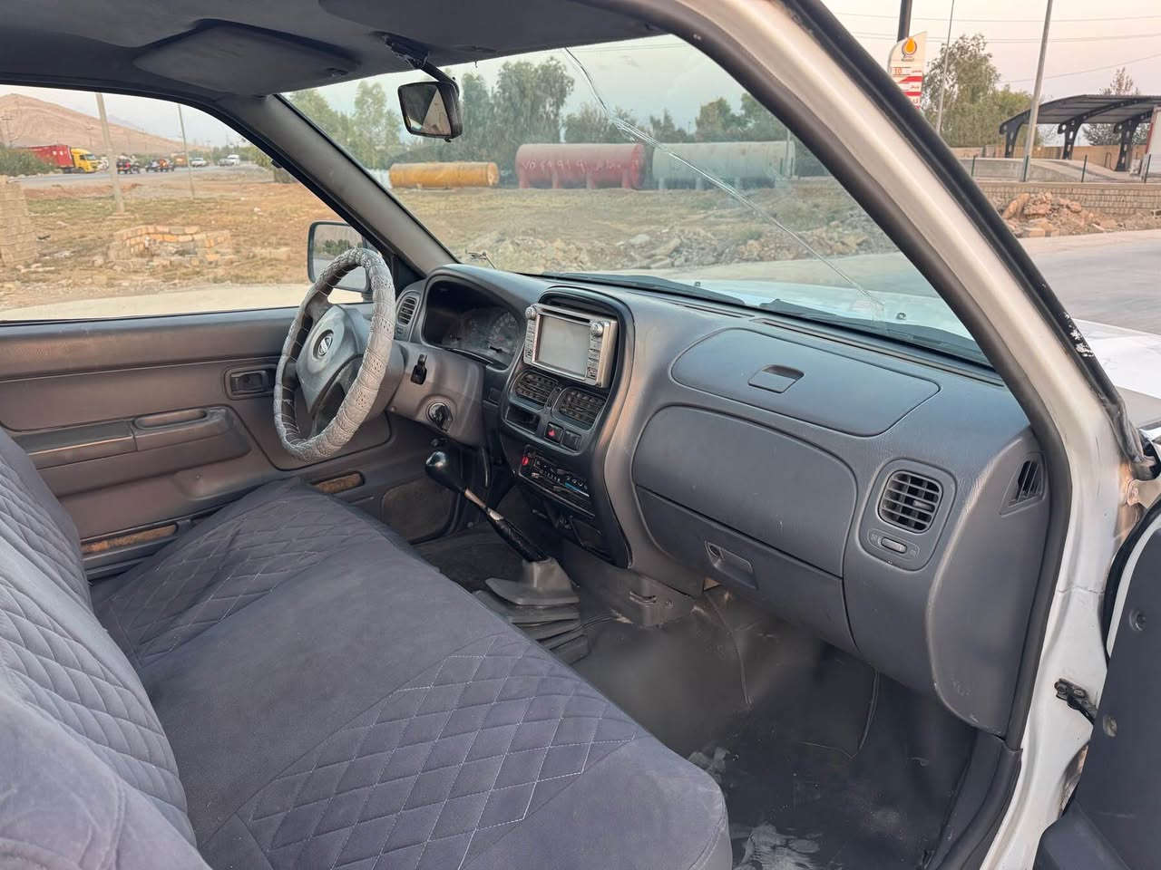 نيسان پيكاب موديل ٢٠٠٦
 سةنةوى بةسةرچووة 
گير و مةكينة و ئةكسل و توندوتولى و تةبريد بةشةرتة 
هيچ مةسرةفى نية تايةكانى تازةن.
 ٢ پارچةى پةمپة هةردوو چةمةلاغى دواوةى بى دةعم و ليدرانى نية بةشةرت 

نرخى ١٠٤$ و كةميك مةجال      شوين چوارقورنة 
***********       ***********
***********       *********** رانية, السليمانية
