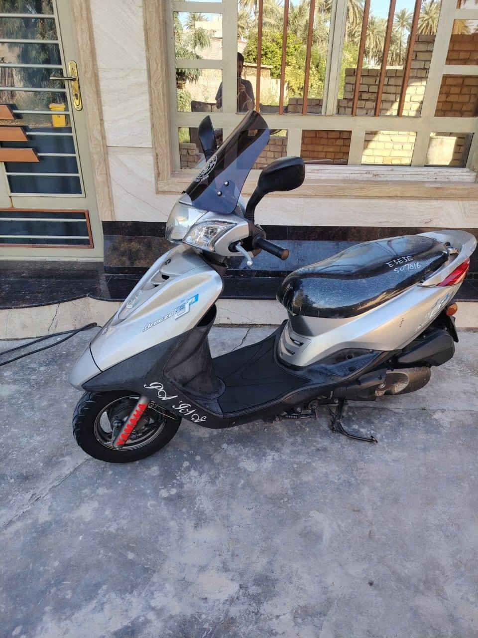 سلام عليكم للبيع دراجة بريز بغبغاء مكفولة كفالة عامة من البجم للبجم من محرك من نضوح منزلهة رمبة ماصار شهر قفلهة مليون وربع وهذا رقمي للتواصل *********** مكاني بغداد الدورة هورجب
