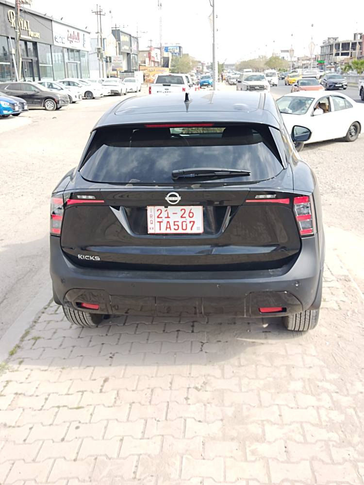 نيسان كيكس2025.حجم المحرك 2000
السعر 16،900
.كاتي .يترقم شمالي
.الضرر .صبغ اسف الرقم في قبغ الصندوق+رصعة في راس البنيد. 2جاملغ امامي عيار
العداد 9الف مايل
مواصفات_🇸​🇻​
دشبول الكتروني .داخل لونين 
فول تحكمات استيرن
بصمة ابواب
بصمة تشغيل
كاميرا
بريك بصمة
ئوتو هولد
نقطة عماء
تحديد سرعة
تحديد مسار
رادار امامي
حساسات خلفي
العنوان .كركوك .طريق المعارض
‏للاستفسار 
***********
 *********** كركوك, العراق
