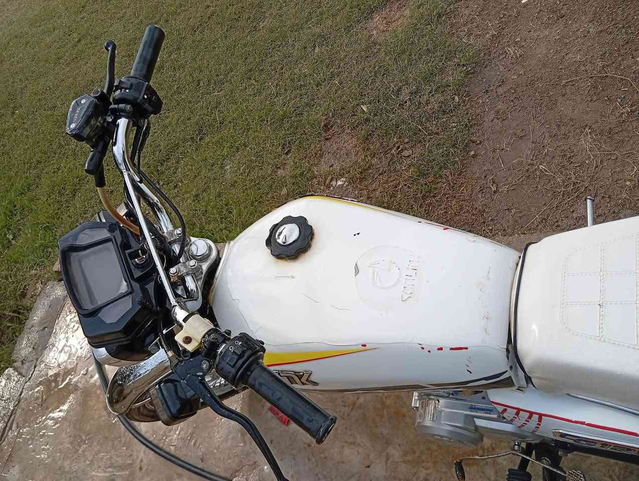 سلام عليكم دراجه لبيع موديل 20024نضيفه  وراق صولي، سعر 550وبيه مجال تصال ***********
