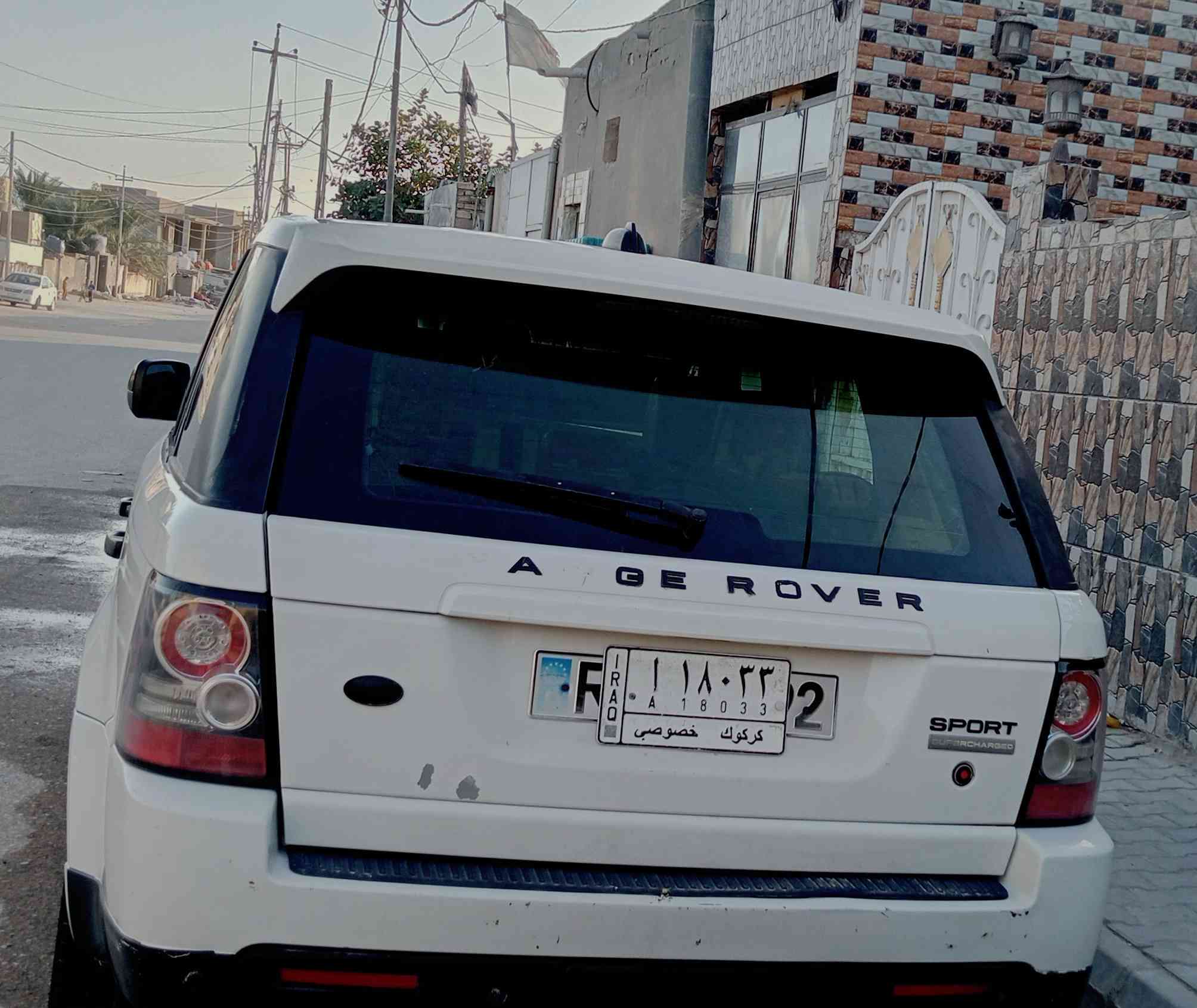 سلام عليكم سياره رانج اوفر 2007مكفوله كفاله عامه سياره احله من صوره فول مواصفات راضارات خلفي امامي جوبلس بسم جاري شاشتين بيه محرك وكير عالشرط اسبورت سعر 95وبيه مجال للشرايه إستفسار ***********
