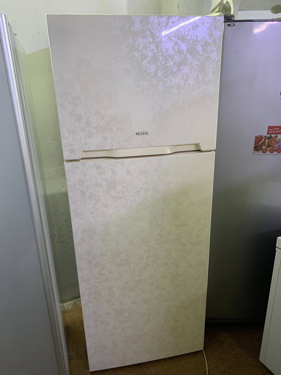 معرض الناي))
اثاث منزلي مستخدم حسب ما 
موظح فالصوره 

الاستفسار الاتصال ع الرقم ***********واتس
أو مرسلتنا ع البريد الإلكتروني 

عنوان سروري قرب ماركة (هه رزان بازارى نوا)

(ملاحظه بيع وشراء وتبديل)
يوجد توصيل
