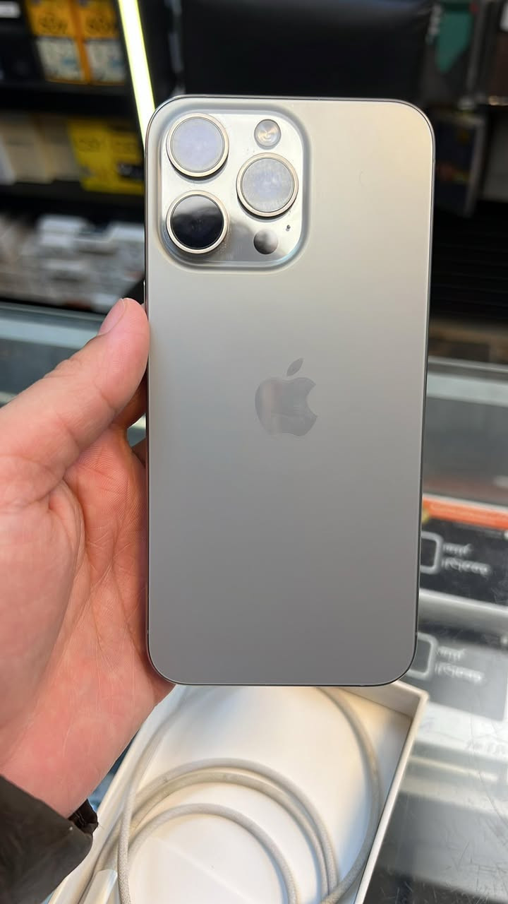 15 برو ماكس تيتانيوم
ذاكرة 256

بطارية94

بمليون مكاني بغداد الجهاز مفتوح 

الصور ع الواتساب***********
