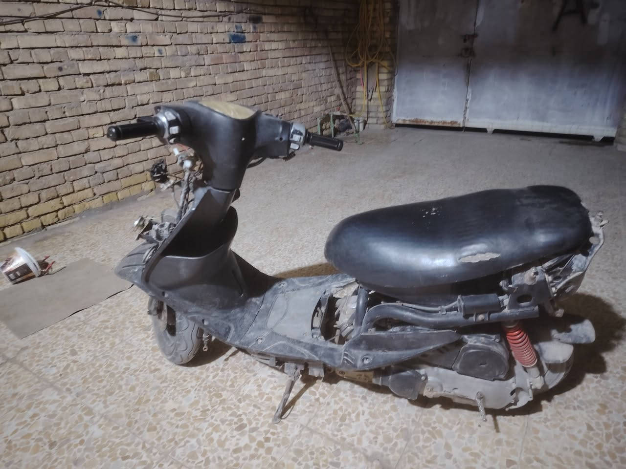 السلام عليكم دراجه ماكس للبيع الدراجه مفتوحه بوشه بلاد شغاله وكلشي ماناقصها سعرها ٣٥٠ وبيها مجال مكاني حي العسكري ***********
