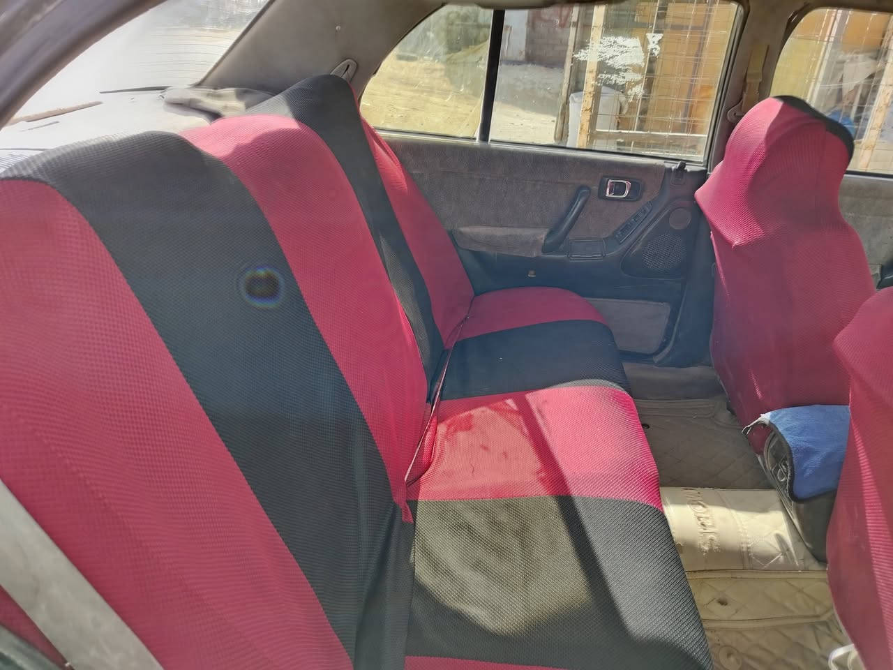 السلام عليكم سيار لبيع ارنب طويل موديل 2000 محرك ففتي وكير مكفول سياره السعر 28 بي مجال    الناصريه السوق الشيوخ رقم ***********
