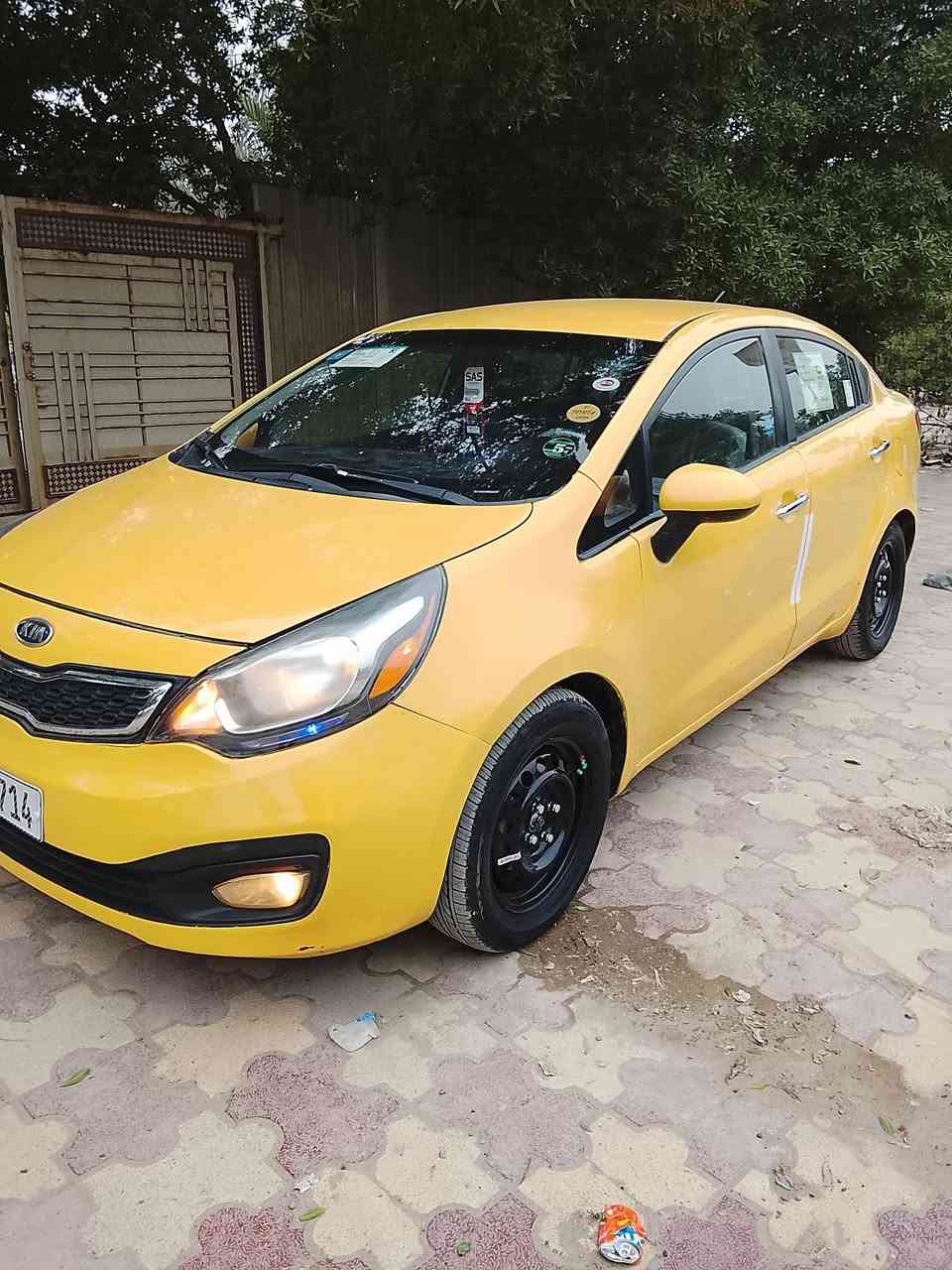 كيه ريو 2013امريكي حادثه دعاميه اماميه بدون دواخل  هيئه وغرامات مصفره رقم بغداد انكليزي محرك 1600جي دي اي  السعر 72   مكاني بغداد الزعفرانية ***********
